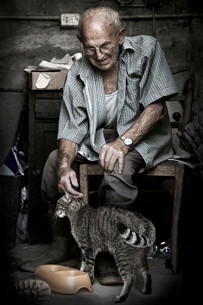 Carlo e il gatto.jpg - Laura Caserio